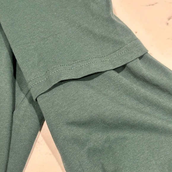 Cool Long Sleeve Shirt 🤙 - Picture 6 of 6